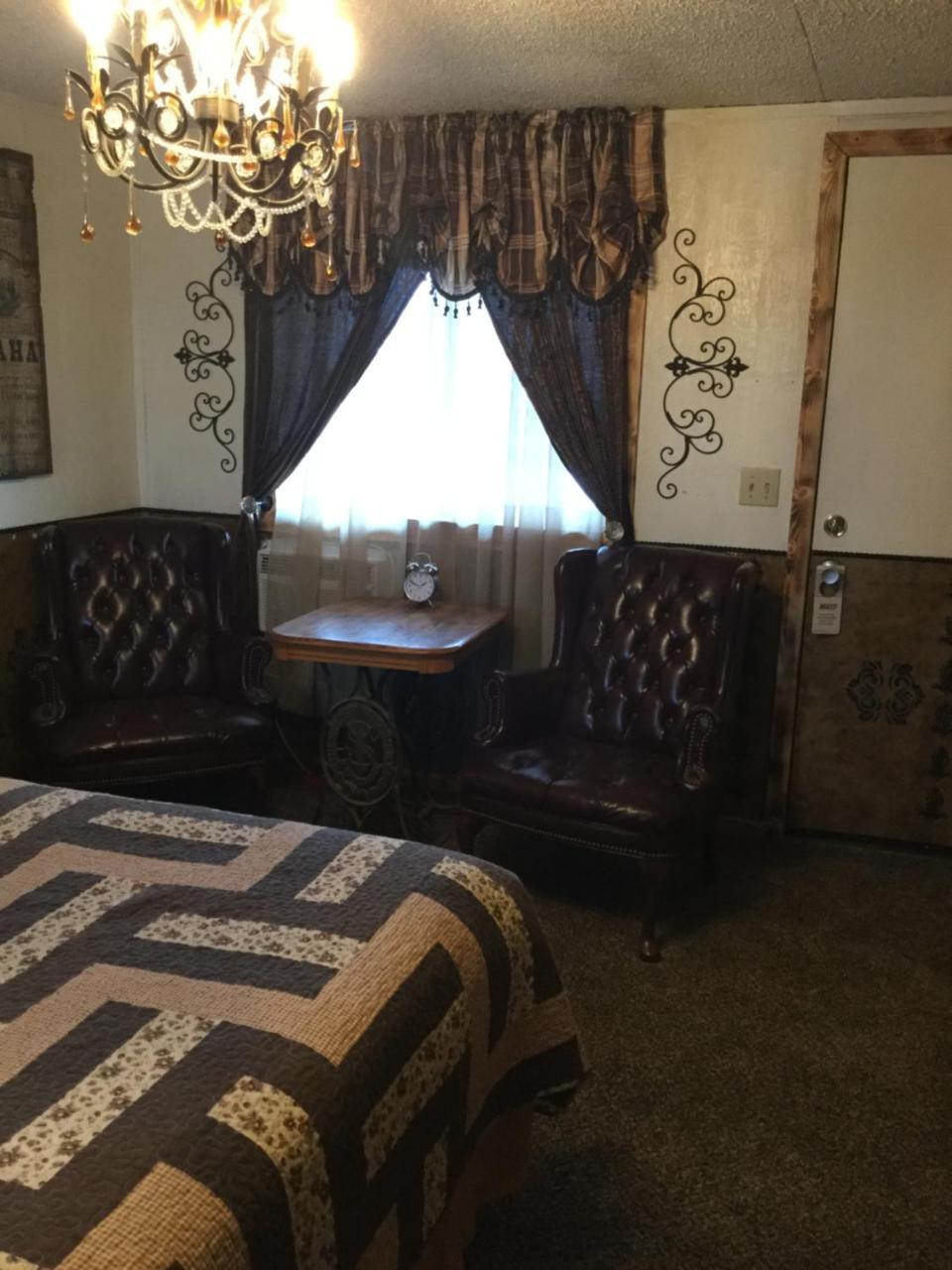 Black Bear Motel Davenport Екстер'єр фото