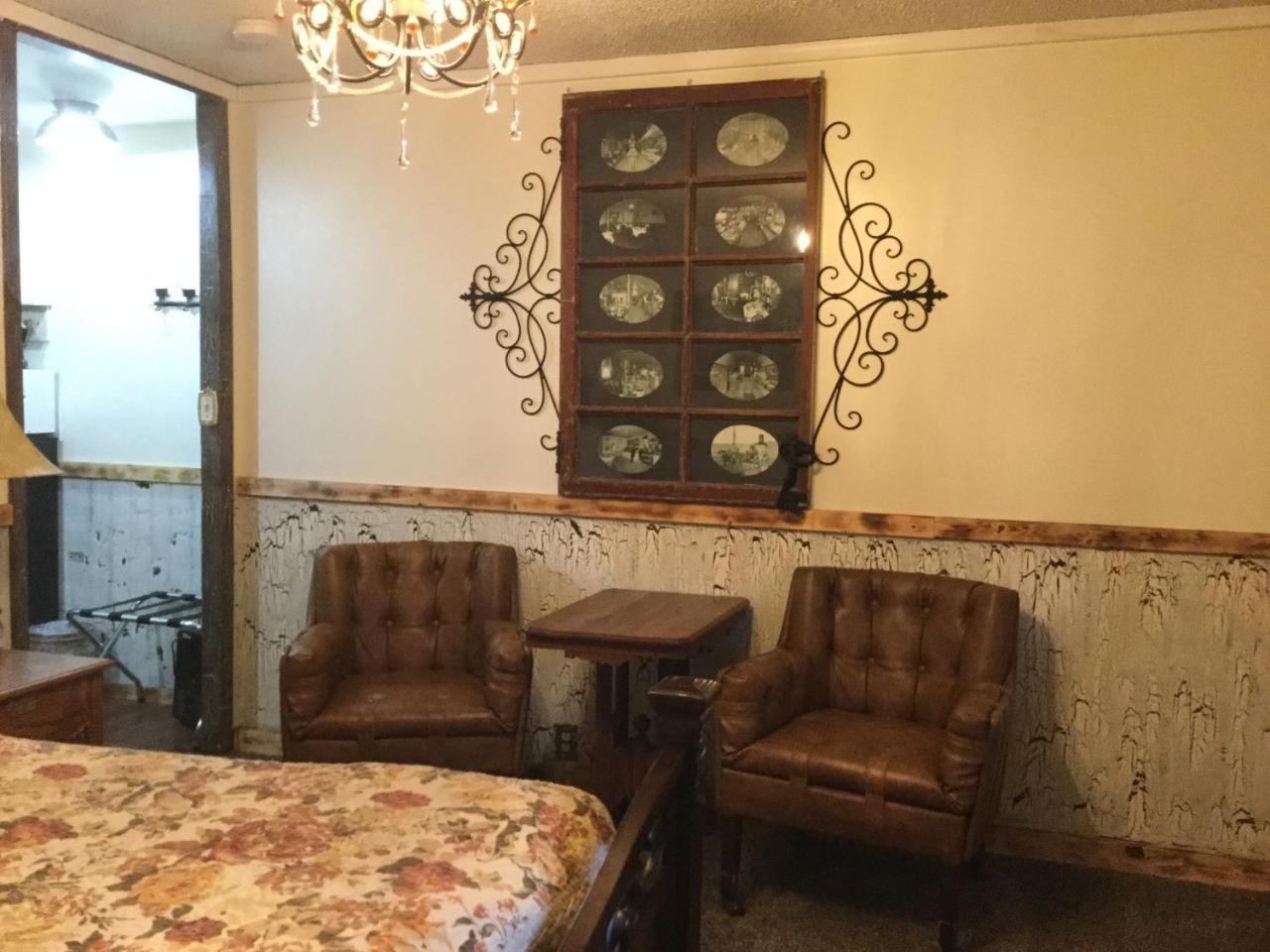 Black Bear Motel Davenport Екстер'єр фото