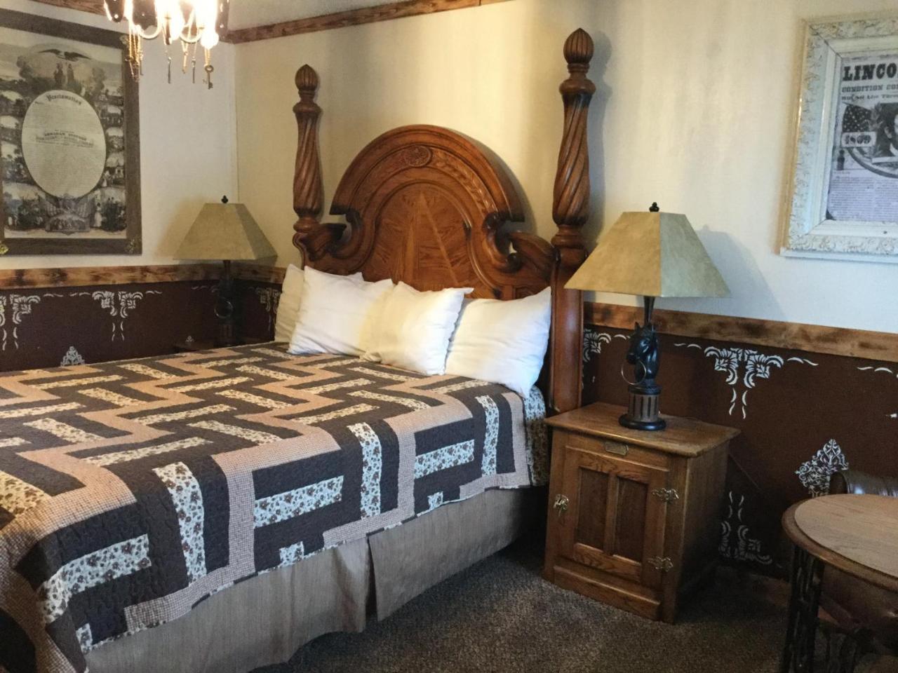 Black Bear Motel Davenport Екстер'єр фото