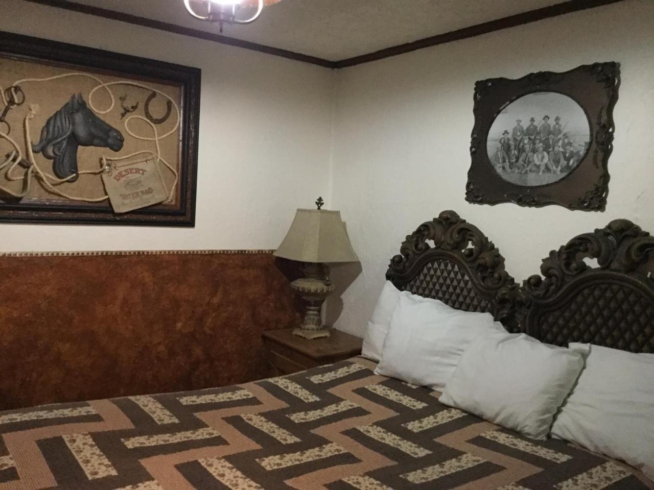 Black Bear Motel Davenport Екстер'єр фото