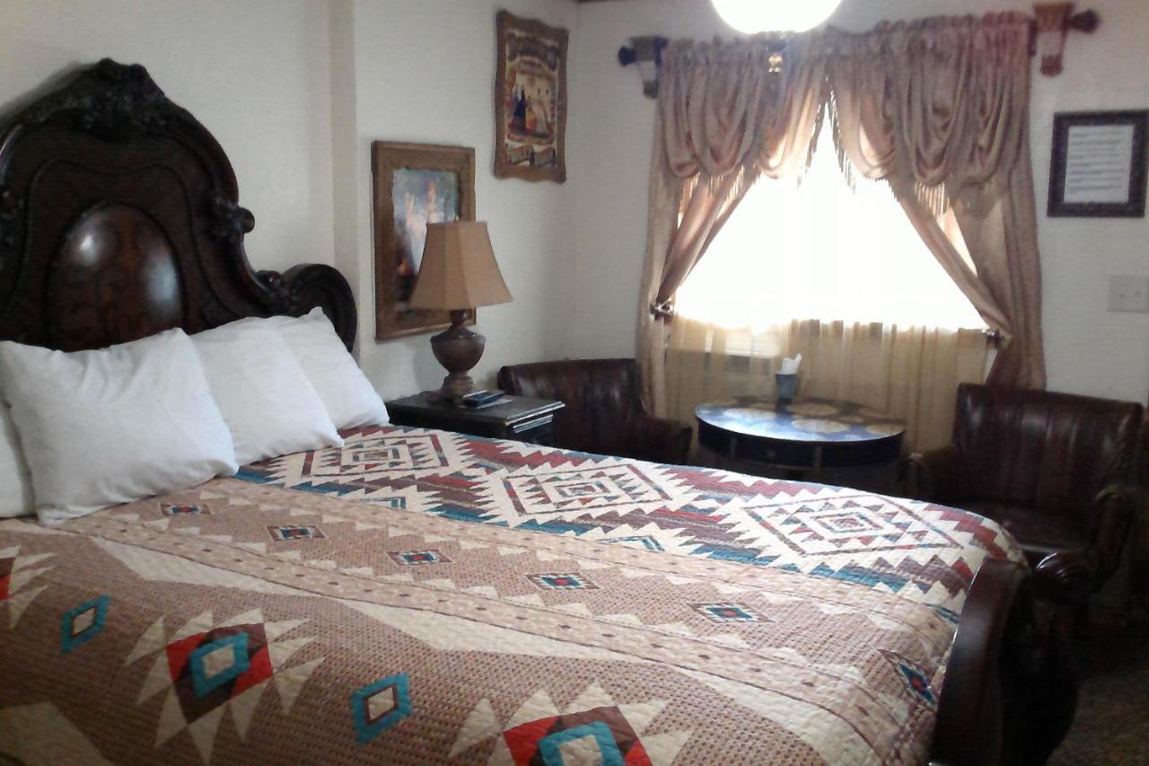 Black Bear Motel Davenport Екстер'єр фото